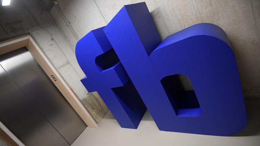 Facebook Launches Facebook Hubs in 8 Cities to Nurture Indian Startups