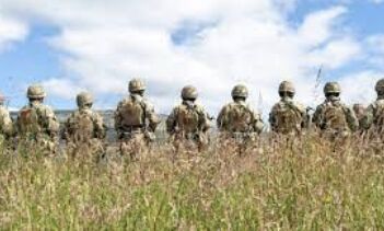 Contradicting Defense Secretary, British Prime Minister Denies Immediate Plans for Sending Troops to Ukraine Contradicting Defense Secretary, British Prime Minister Denies Immediate Plans for Sending Troops to Ukraine