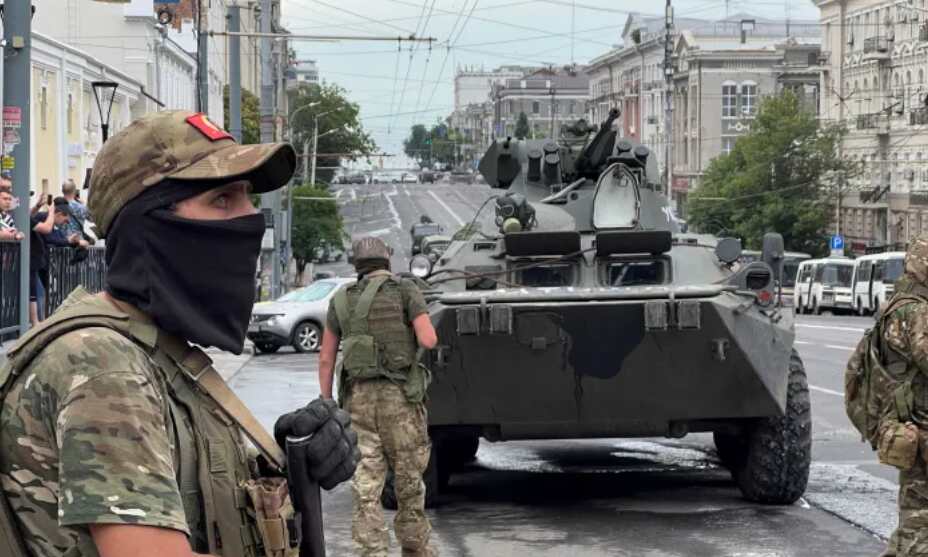 Missiles Intercepted, Wagner Disavowed, and Nuclear Threats: Escalating Conflict in Ukraine Missiles Intercepted, Wagner Disavowed, and Nuclear Threats: Escalating Conflict in Ukraine
