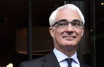 Former British Finance Minister Alistair Darling, Architect of Economic Recovery, Passes Away at 70 After Battle with Cancer