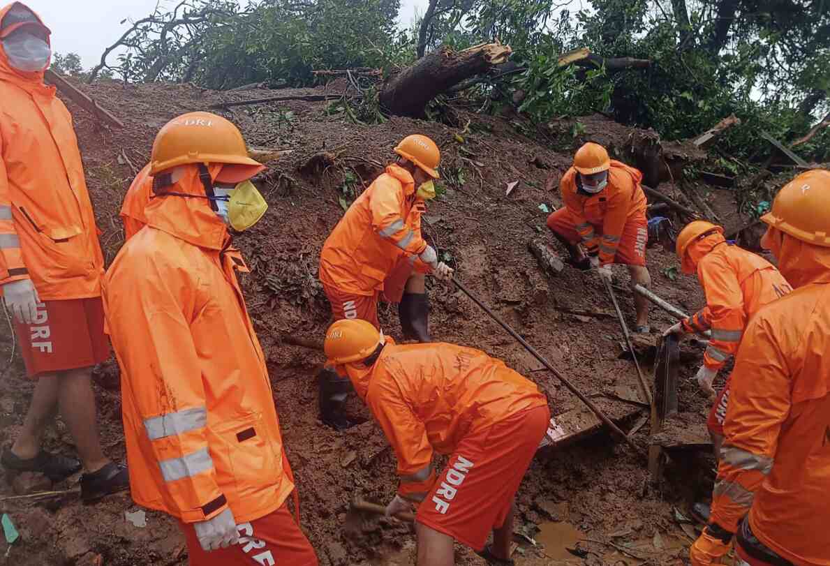 Race Against Time: Desperate Rescue Efforts Underway as Devastating Landslide Claims Lives in Western India