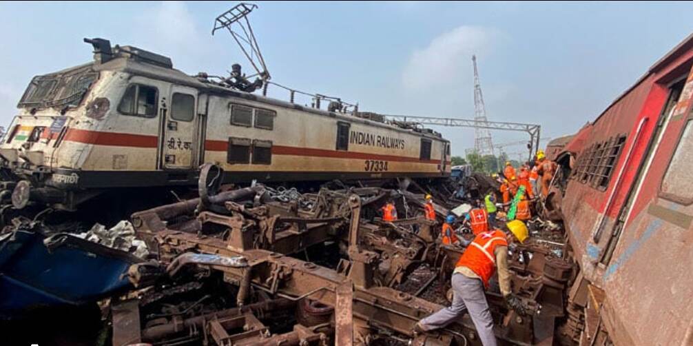 Tragedy Strikes in Thailand: Freight Train Collision Claims 8 Lives and Leaves 4 Injured