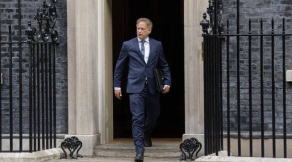 Former Energy Minister Grant Shapps Becomes UKs New Defence Minister, Raises Questions on Lack of Military Experience