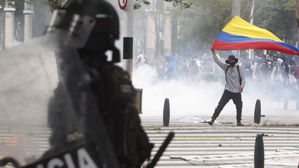 Colombias nightmare: Civilians and police continue to face off in deadly nationwide conflict