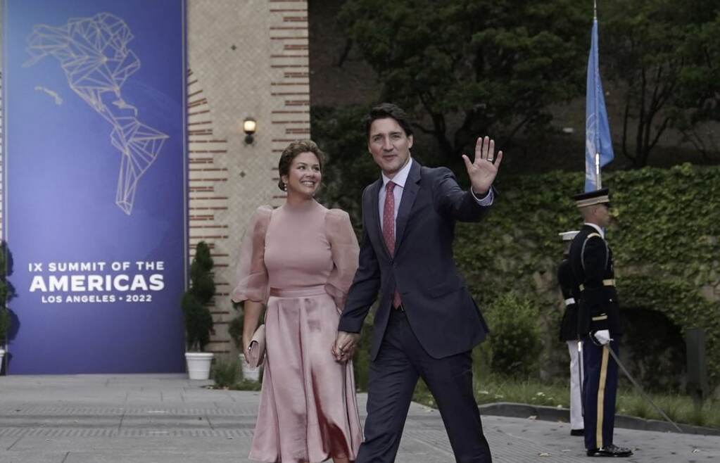 Canadian Prime Minister Justin Trudeau and Wife Sophie Gregoire Trudeau Announce Shocking Separation in Office: A Historic and Personal Trial