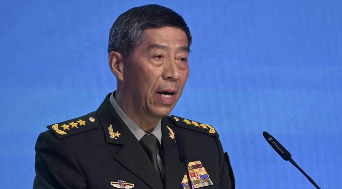 Chinas Defense Minister Warns Against Playing with Fire on Taiwan, Taking Aim at US