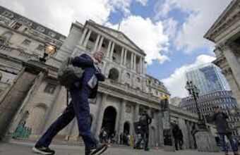 UK Inflation Holds Steady at 6.7%, Disappointing Economists and Posing Challenges for Homeowners