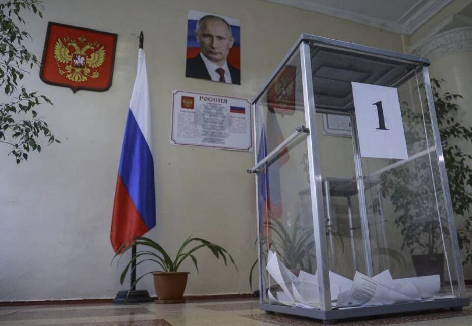 Russian Authorities Battle Sabotage Attempts in Controversial Local Elections, Drawing International Criticism