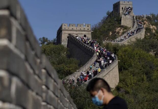 Construction Workers Arrested for Smashing Path Through Chinas Cherished Great Wall, Outrage Erupts