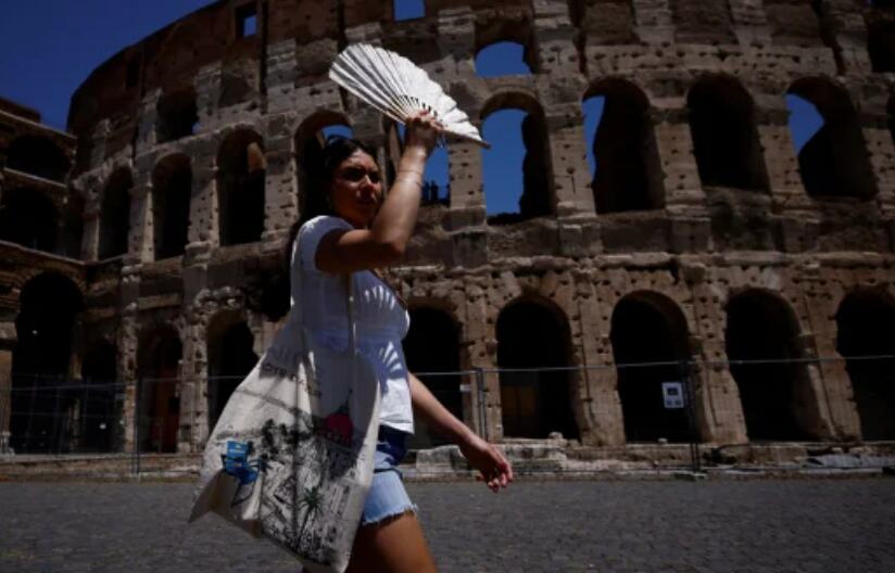 Southern Europe Sizzles: Scorching Heatwave Puts Locals and Tourists at Risk