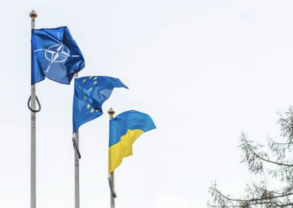 NATO Leaders Agree to Fast-Track Ukraine’s Membership, But Conditions Remain