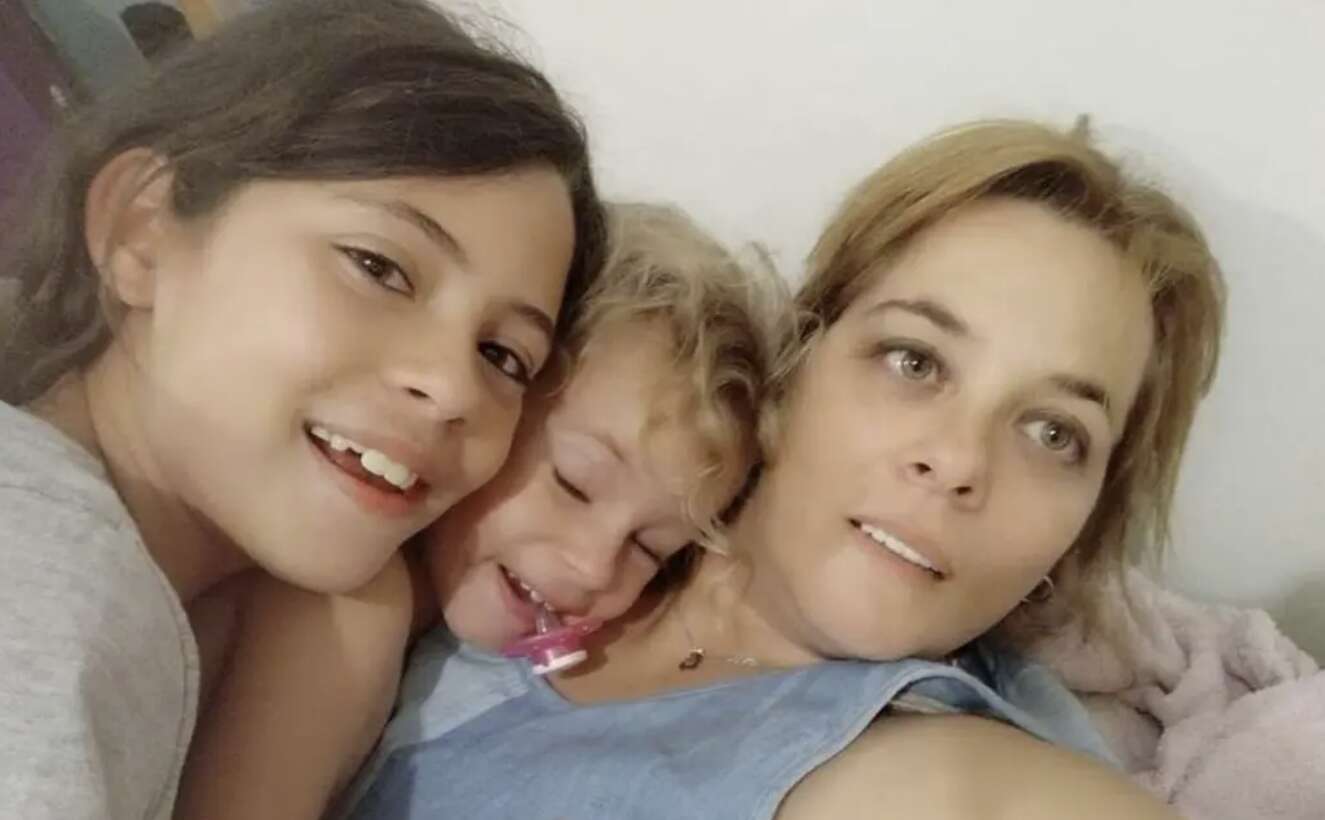 Israeli Mother Offers to Become Hostage to Hamas in Heart-Wrenching Plea for the Return of Her Abducted Daughters