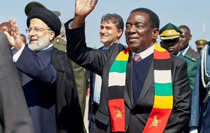 Raisis Historic Africa Tour Strengthens Ties Between Iran and Zimbabwe