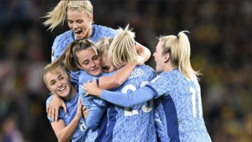 England Roars into World Cup Final: Lionesses Make History with Dominant Win Over Australia