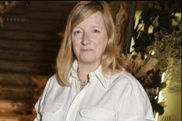 Sarah Burton, Creative Director of Alexander McQueen, Steps Down After Two Decades: Whats Next for the Fashion Icon?