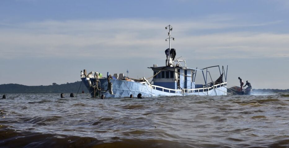 Tragedy Strikes Lake Victoria: Overloaded Boat Capsizes, Leaving 20 Dead and 5 Missing