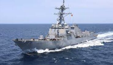 US Destroyer Pursues and Subdues Armed Pirates off Yemen Coast as Tensions Escalate