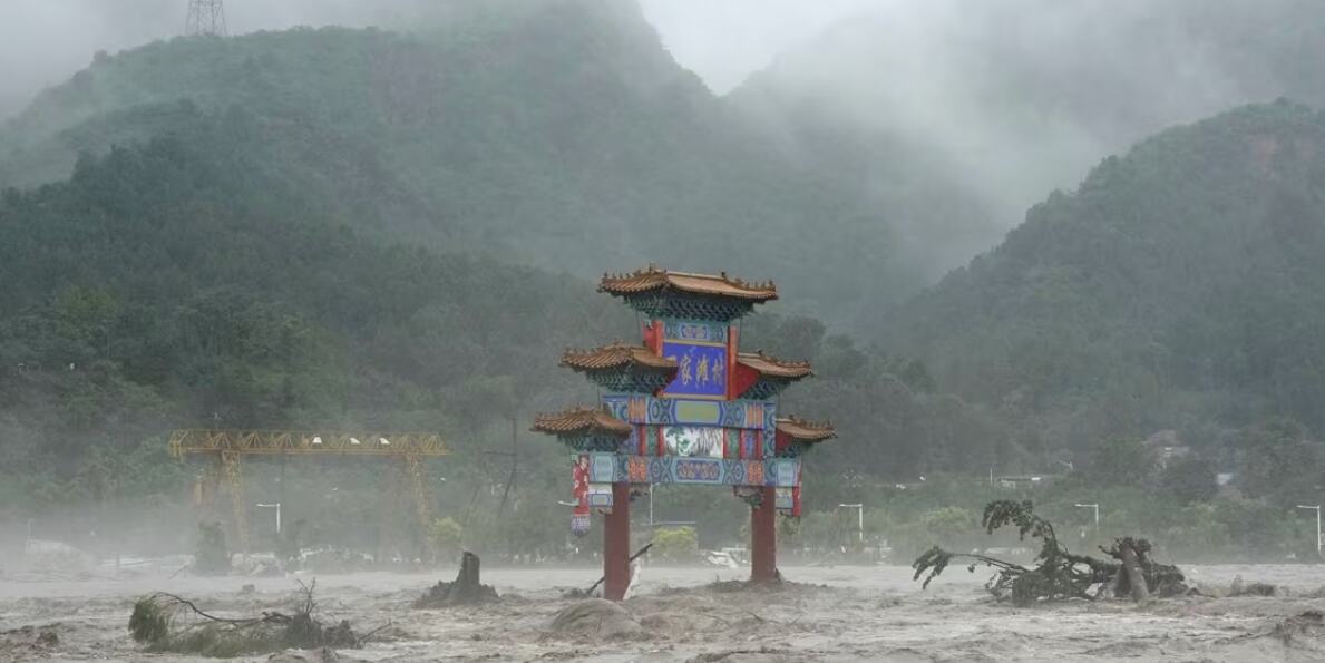 Beijing Underwater: Heaviest Rainfall in 140 Years Sparks Severe Flooding and Devastation