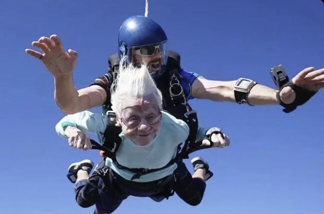 Oldest Skydiver Dorothy Hoffner Passes Away: A Life Lived with a Fearless Spirit