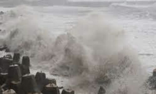 Typhoon Koinu Heads for Chinese Resort Island, Puts Southern China on High Alert for Heavy Rains and Protracted Storms