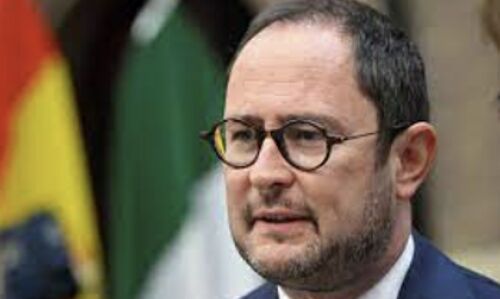 Belgian Justice Minister Resigns Following Tragic Deaths of Swedish Football Fans: Calls for Improved Judicial System Belgian Justice Minister Resigns Following Tragic Deaths of Swedish Football Fans: Calls for Improved Judicial System