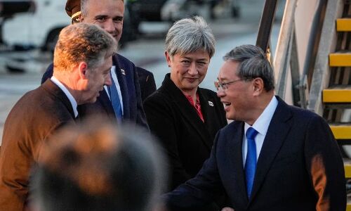 Chinas Premier Li Begins Australian Visit with Key Announcements in Adelaide