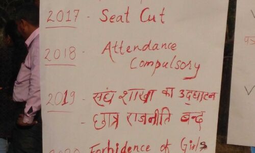 NSUI turns up the heat on Pakoras at JNU