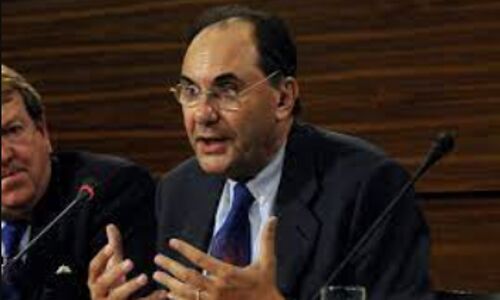 Veteran Spanish right-wing politician shot in the face in brazen daylight attack