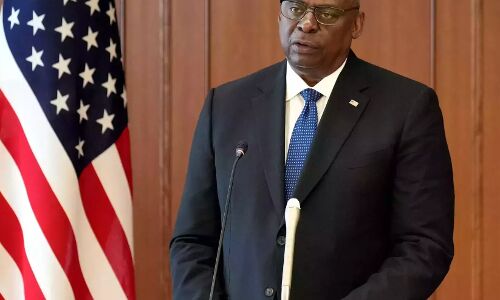 US Defense Secretary Stands Firm Against Chinas Bullying as Talks with Australia Begin