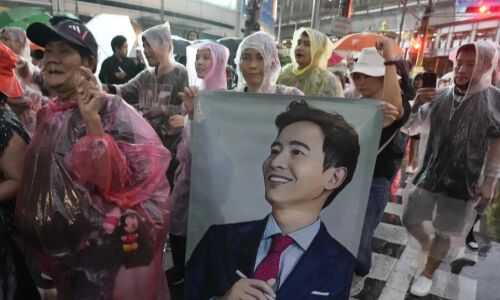 Thai Government Formation in Limbo: Delayed Prime Minister Vote Adds to Uncertainty Thai Government Formation in Limbo: Delayed Prime Minister Vote Adds to Uncertainty