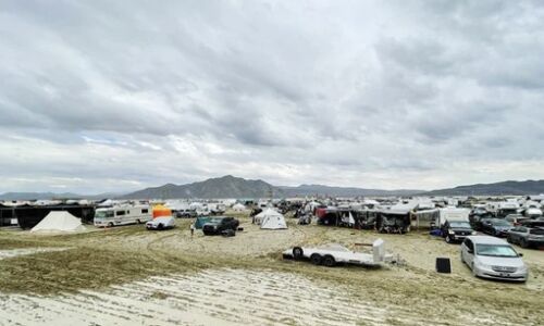 Stranded in a Swamp: Burning Man Attendees Brave Mud and Delays for Exodus Stranded in a Swamp: Burning Man Attendees Brave Mud and Delays for Exodus