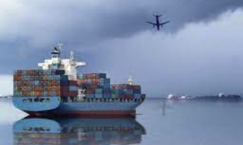 US Strikes Houthi Targets in Yemen After Rebel Attack on Cargo Ship