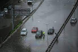 New York City Underwater: Heavy Rainfall Causes Severe Flooding, Paralyzes Subways and Airports