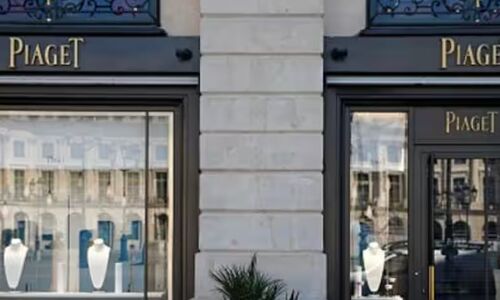 Daring Daylight Heist: Luxury Jewellery Store in Paris Robbed of €15 Million Worth of Goods