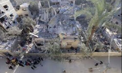 Israeli Air Strikes in Gaza Leave at Least 70 Dead in Devastating Attack Israeli Air Strikes in Gaza Leave at Least 70 Dead in Devastating Attack