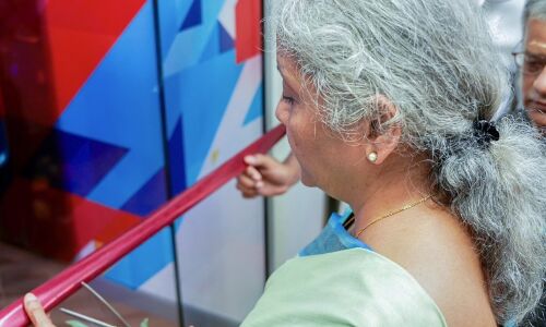 India and Sri Lanka Forge Financial Tech Partnership and Debt Restructuring Deal India and Sri Lanka Forge Financial Tech Partnership and Debt Restructuring Deal