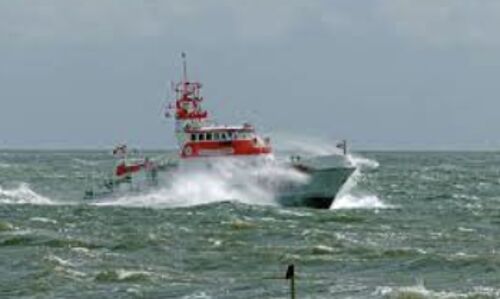 Tragic Collision in North Sea: 1 Dead, 4 Missing as Cargo Ship Sinks; Rescue Mission Underway