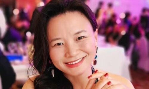 Australian Journalist Cheng Leis Heartbreaking Letter Exposes Dark Reality of Detention in China: 10 Hours of Sunlight and No Trees in 3 Years Australian Journalist Cheng Leis Heartbreaking Letter Exposes Dark Reality of Detention in China: 10 Hours of Sunlight and No Trees in 3 Years