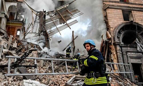 Russian Missile Attack Kills 2, Inflicts Devastating Damage in Southern Ukrainian City