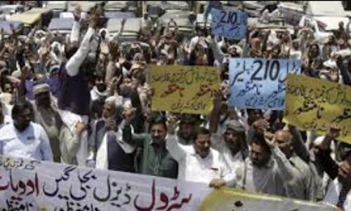 Skyrocketing Prices and Soaring Debt: Lahore Grapples with Economic Crisis