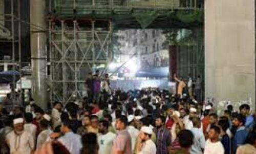 Funeral of Infamous Islamist Leader Triggers Violent Protests and Heightened Tensions in Bangladesh Funeral of Infamous Islamist Leader Triggers Violent Protests and Heightened Tensions in Bangladesh