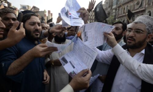 Pakistans Public Outraged as Power Costs Soar: Government Warns of More Tariff Hikes