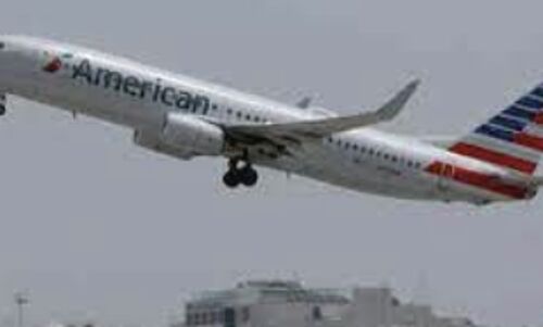 Terrifying Descent: American Airlines Flight Plummets 15,000 Feet in Minutes Due to Pressurization Issue Terrifying Descent: American Airlines Flight Plummets 15,000 Feet in Minutes Due to Pressurization Issue