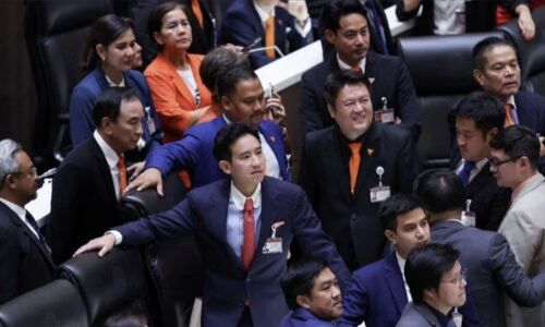 Thai Lawmakers Prepare to Vote for New Prime Minister Amid Ongoing Political Turmoil