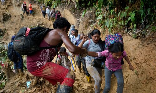 Darien Gap Becomes Deadly Gateway: Record-Breaking Number of Migrants Risk Lives for Freedom Darien Gap Becomes Deadly Gateway: Record-Breaking Number of Migrants Risk Lives for Freedom