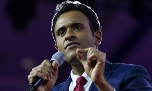 Contradicting Accounts: Iowa Police Challenge Ramaswamy Campaign Crash Narrative