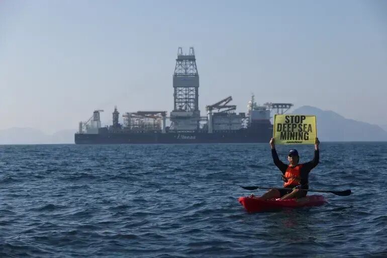 Environmental Activists File Lawsuit Against Norway Over Seabed Mineral Proposal