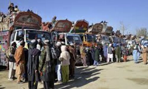 UNHCR Urges Pakistan: Halt Afghan Refugee Deportations This Winter or Risk Lives UNHCR Urges Pakistan: Halt Afghan Refugee Deportations This Winter or Risk Lives