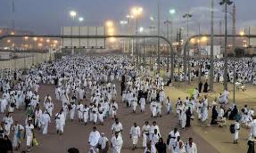 Pilgrims Begin Final Hajj Rites as Eid al-Adha Celebrations Commence