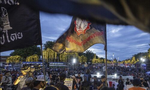 Protests Mount as Progressive Partys Bid for Leadership Thwarted in Thailands Political Turmoil Protests Mount as Progressive Partys Bid for Leadership Thwarted in Thailands Political Turmoil